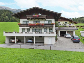 Отель Lush Apartment in Hollersbach im Pinzgau with Terrace  Холлерсбах Пинцгау